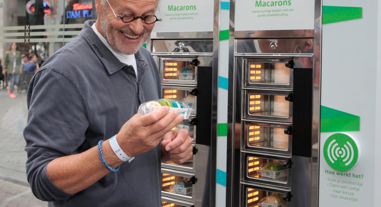 Macarons or a delicious drink, the special wristband was the key to unlock it all.